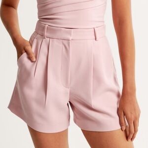 NWT Abercrombie Curve Love Tailored High rise Sloane Shorts